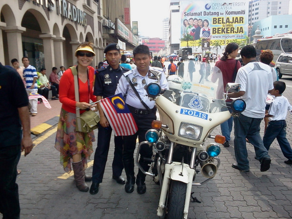 wpid-MePolice-2011-09-16-21-001.jpg